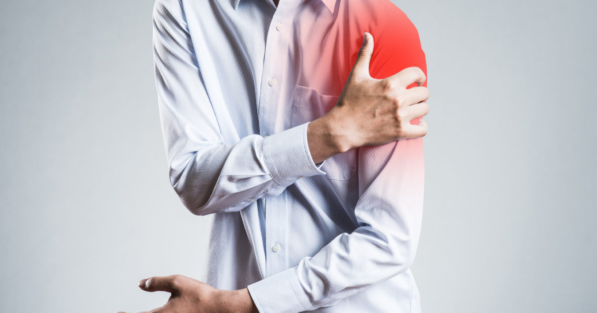 五十肩のリスクがあるのは誰ですか?